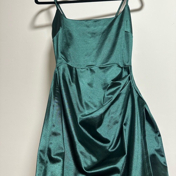Windsor Asymmetrical Green Satin Dress - Picture 6 of 7